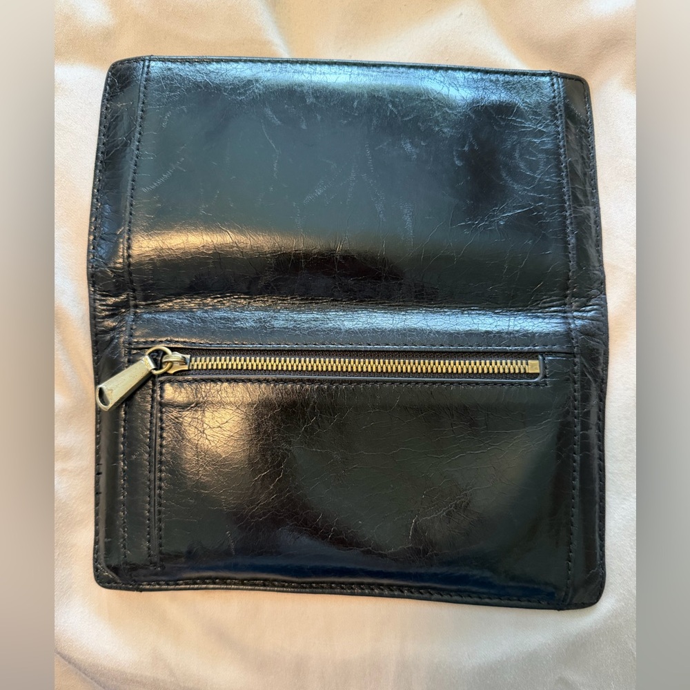Hobo Classic Black Leather Wallet - Picture 3 of 3